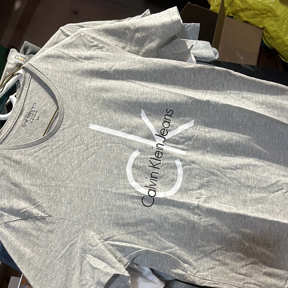 Calvin Klein Baggy T-Shirt - Picture 2 of 4